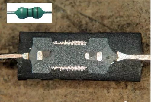 電子元器件切開(kāi)后竟藏著一個(gè)精心構(gòu)筑的迷你世界 每個(gè)芯片都是微觀結(jié)界，連通數(shù)字洪流的不眠引擎